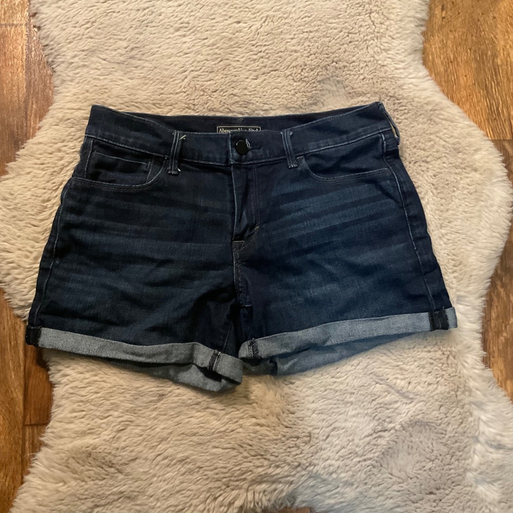 Abercrombie & Fitch Denim Shorts Size 25 Dark Wash Cuffed‎ Womens